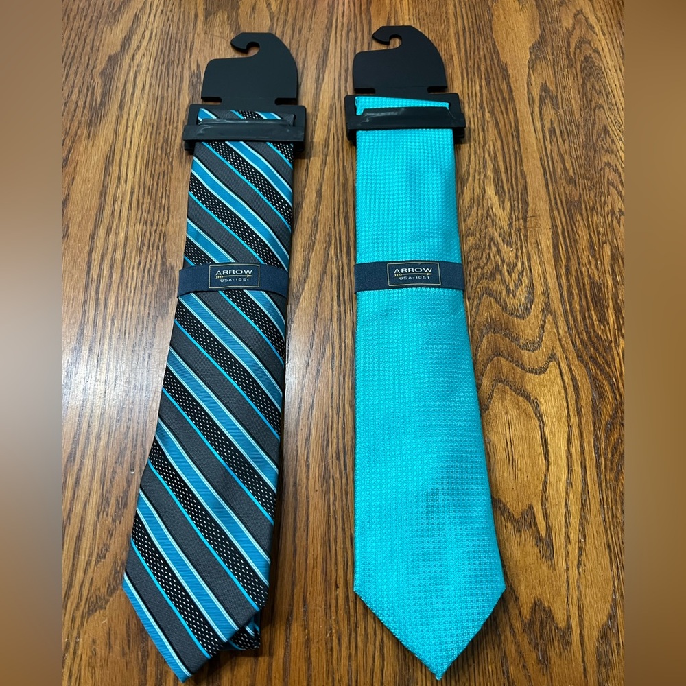 Arrow Men's Teal and Black Ties Set